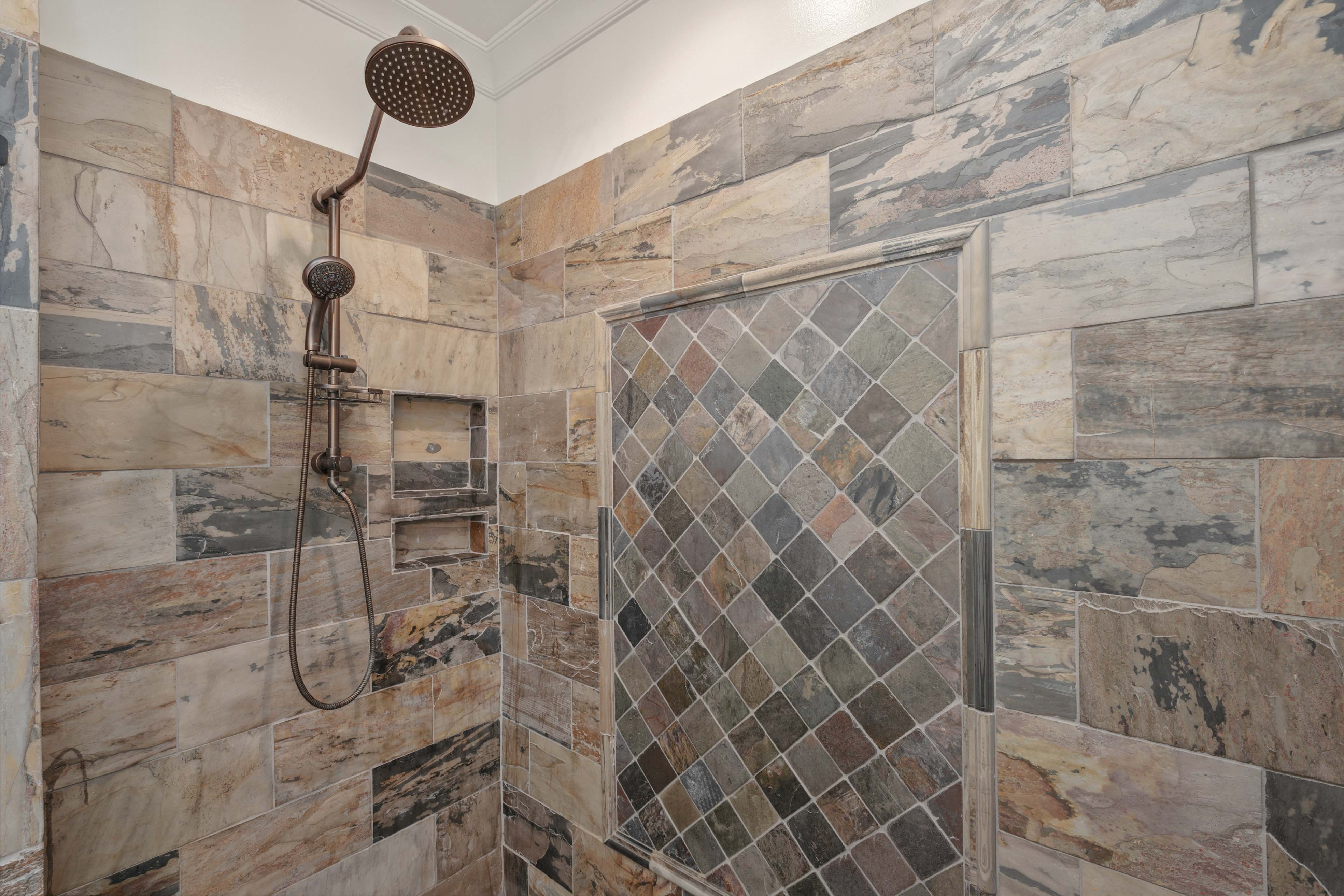 1240 Long Cove Drive image 21